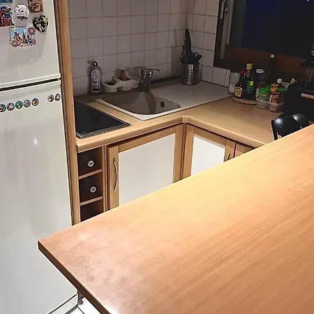 Chic With Balcony! Apartman