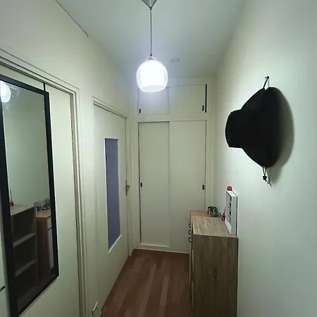 Chic With Balcony! Clamart