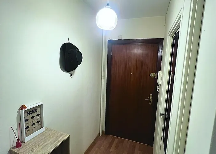 Chic With Balcony! 公寓 *