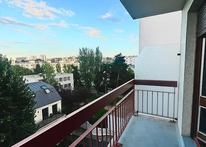 Chic With Balcony! 克拉马